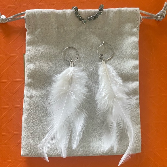 NWOT Free People Earrings bundle - White Feather Earrings Turquoise studs - Boho - Picture 5 of 10